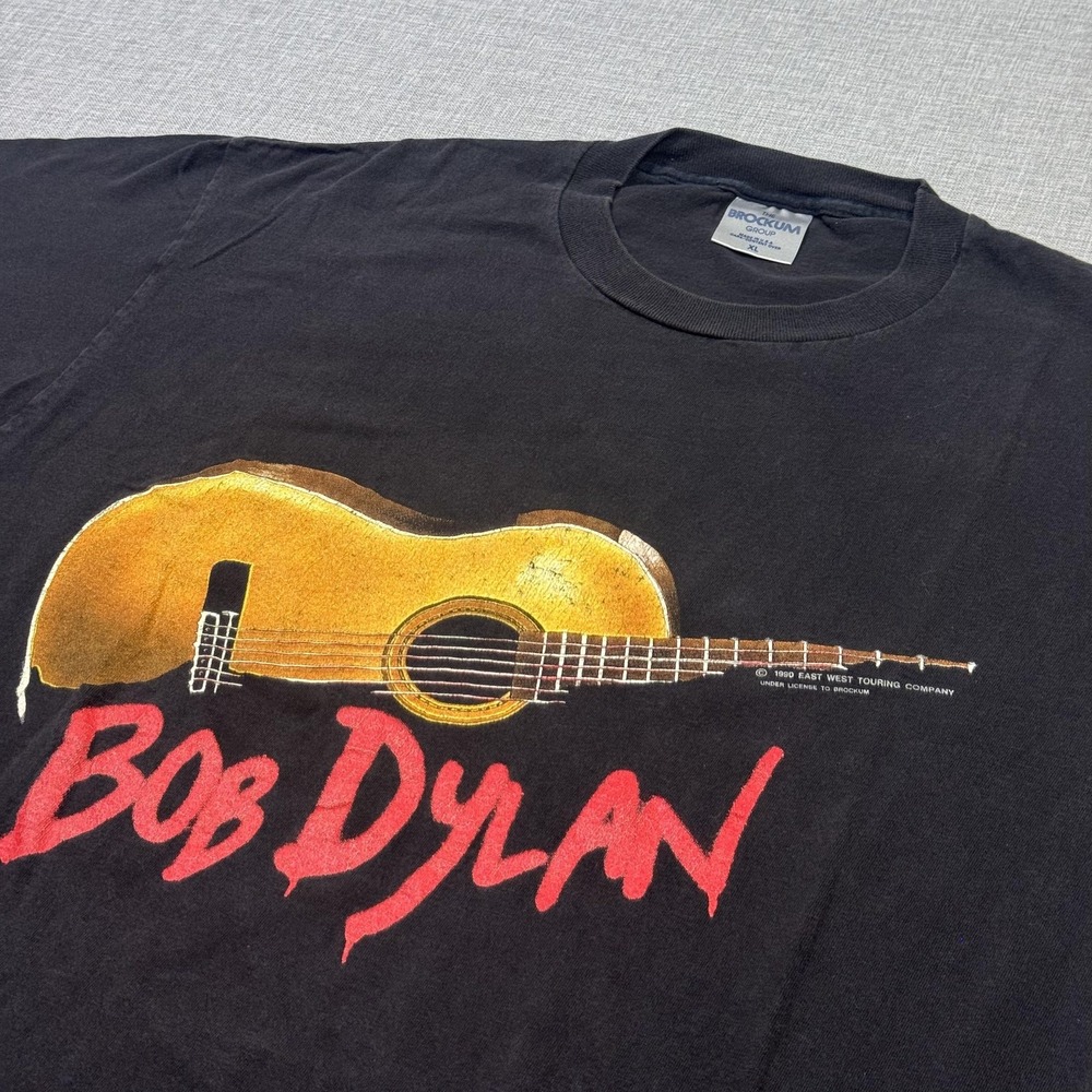 The Brockum Group Vintage Bob Dylan 1990 Tour Under The Red Sky Tee Men XL Black